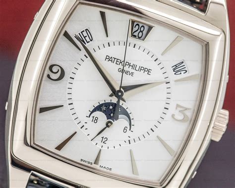 Patek Philippe Gondolo Calendario 5135G .